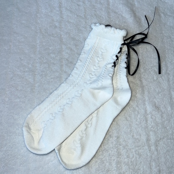Casa Clara Palina Ballet Ribbon Crew Socks - Picture 7 of 13